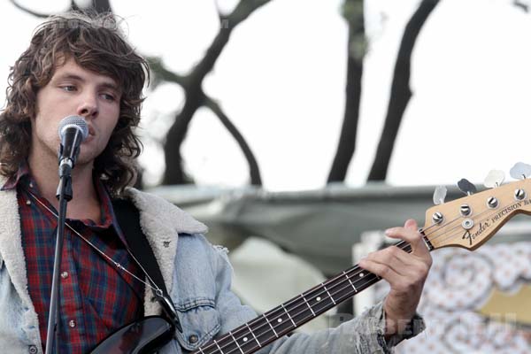 SOKO - 2011-09-11 - PARIS - Parc de Bagatelle - 